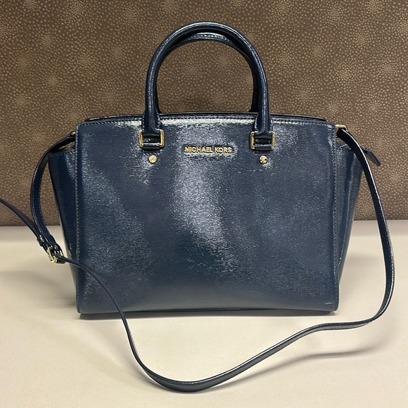 Michael Kors Handbags - 🔥🔥🔥 Michael Kors Large Selma Satchel Handbag